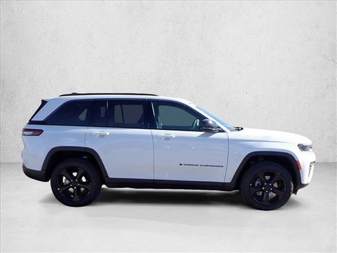 New 2026 Jeep Grand Cherokee Limited image 5