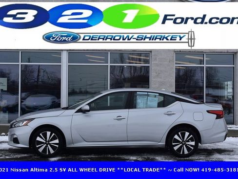 Used 2021 Nissan Altima 2.5 SV image 2