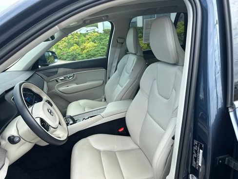 Used 2023 Volvo XC90 B6 Plus w/ Protection Package AWD/4WD image 14