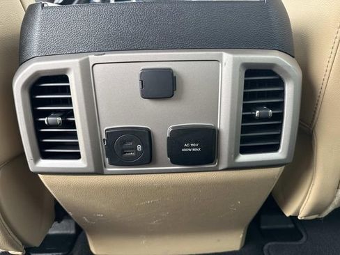 Used 2020 Ford F250 Lariat w/ Lariat Value Package image 15