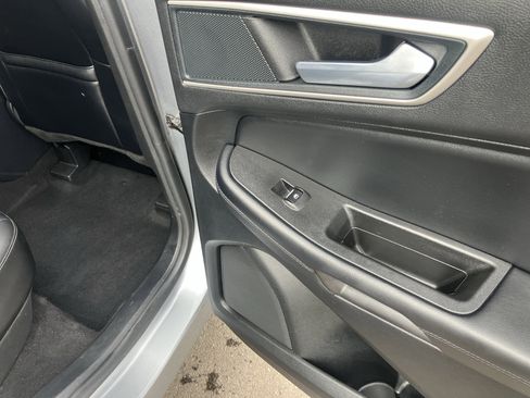 Certified 2024 Ford Edge SEL image 11