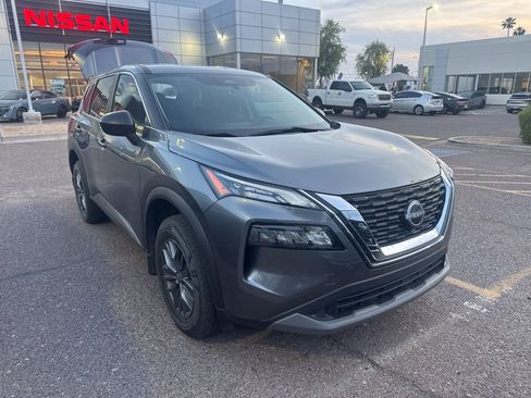 Used 2023 Nissan Rogue S image 8