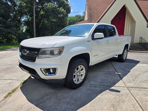 Used 2017 Chevrolet Colorado LT w/ LT Convenience Package image 3