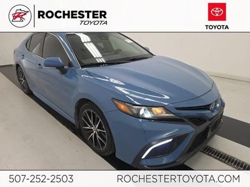 Used 2024 Toyota Camry SE w/ Audio Upgrade Package FWD image 1