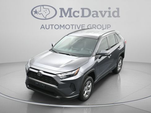 Used 2024 Toyota RAV4 XLE AWD/4WD image 37