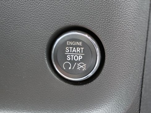 Used 2008 Dodge Challenger SRT8 RWD image 31