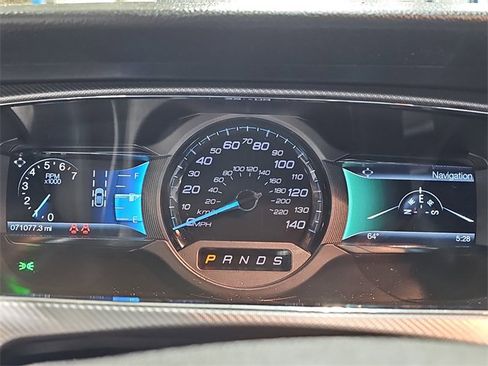 Used 2017 Ford Taurus SHO w/ Driver Assist Package image 25