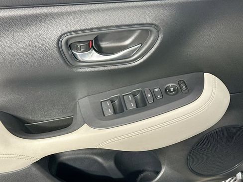 Used 2024 Honda HR-V LX image 22