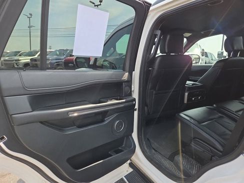 Used 2019 Ford Expedition XLT w/ Equipment Group 202A image 10