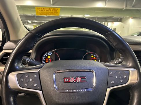 Used 2019 GMC Acadia Denali w/ Technology Package image 12