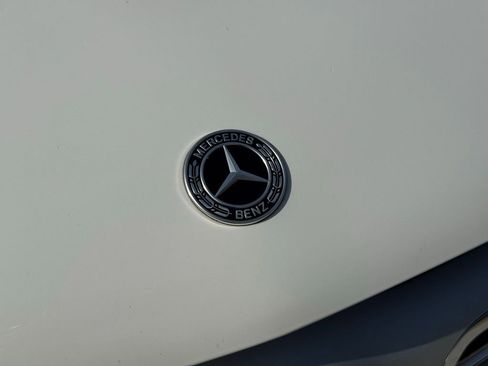 Used 2022 Mercedes-Benz GLS 450 4MATIC image 11