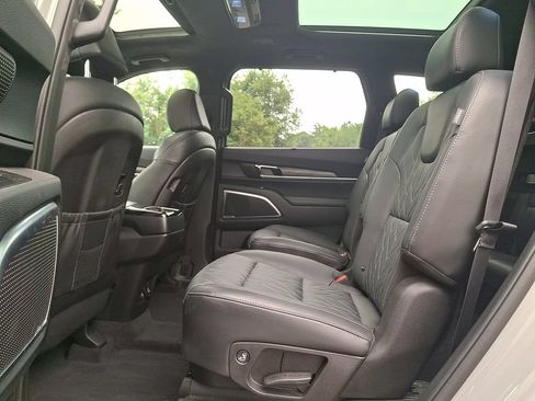 Used 2024 Kia Telluride SX Prestige X-Line AWD/4WD image 11