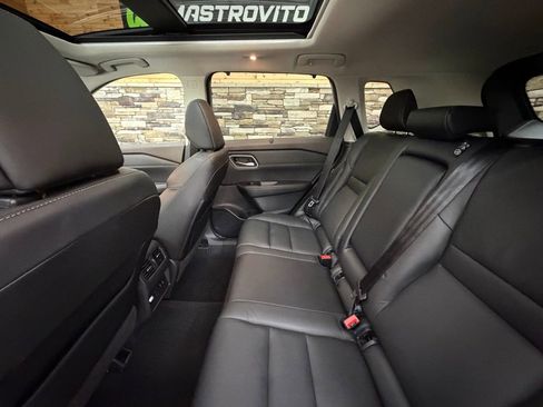 Used 2021 Nissan Rogue SL w/ Premium Package image 30