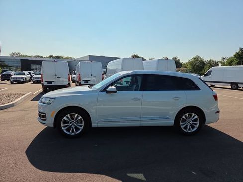 Used 2019 Audi Q7 3.0T Premium Plus w/ Premium Plus Package AWD/4WD image 6
