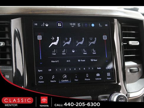 Used 2022 RAM 1500 Laramie AWD/4WD image 11