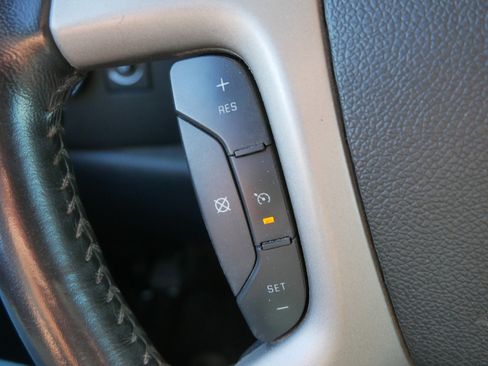Used 2009 Chevrolet Silverado 1500 LT w/ Power Pack Plus AWD/4WD image 24