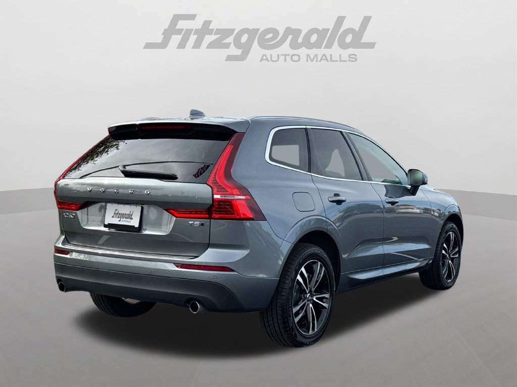 Used 2021 Volvo XC60 T5 Momentum w/ Premium Package AWD/4WD image 14