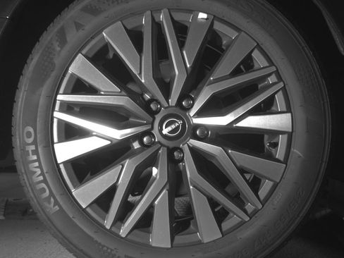 Used 2025 Nissan Altima 2.5 SV image 15