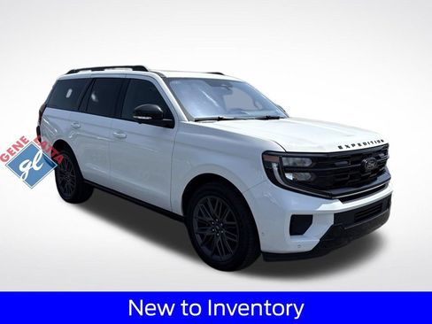 Used 2025 Ford Expedition Platinum w/ Stealth Performance Package AWD/4WD image 1