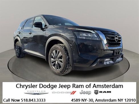Used 2024 Nissan Pathfinder S image 1