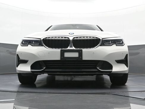 Used 2021 BMW 330i xDrive Sedan w/ Driving Assistance Package AWD/4WD image 22