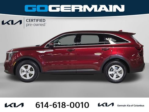 Certified 2025 Kia Sorento LX FWD image 12