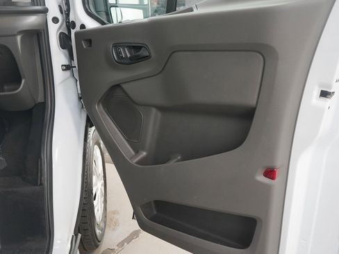 Used 2024 Ford Transit 350 XLT image 9