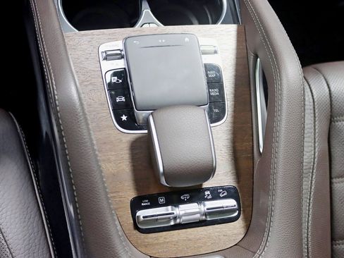 Used 2020 Mercedes-Benz GLS 580 4MATIC image 30