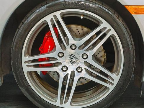Used 2009 Porsche 911 Carrera 4S AWD/4WD image 39