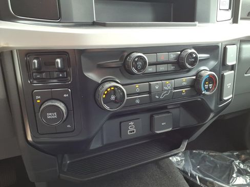 New 2026 Ford F250 XLT w/ Snow Plow Prep Package AWD/4WD image 19