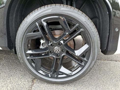 New 2026 Volkswagen Tiguan SE R-Line AWD/4WD image 5