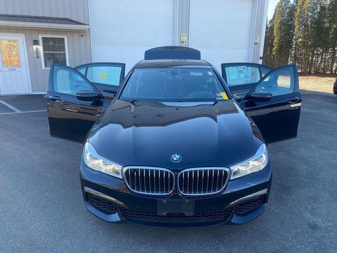 Used 2019 BMW 750i xDrive image 30