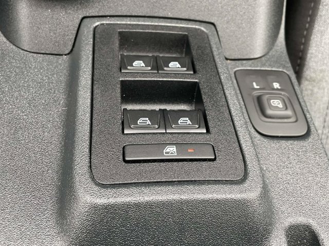 Used 2023 Ford Bronco 4-Door AWD/4WD image 31