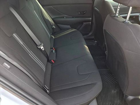 Certified 2025 Hyundai Elantra Sport FWD image 21