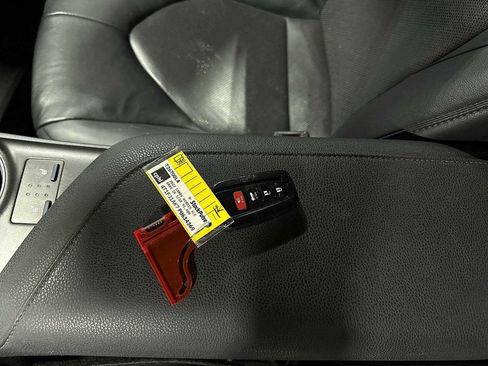 Certified 2023 Toyota Camry XLE FWD image 32