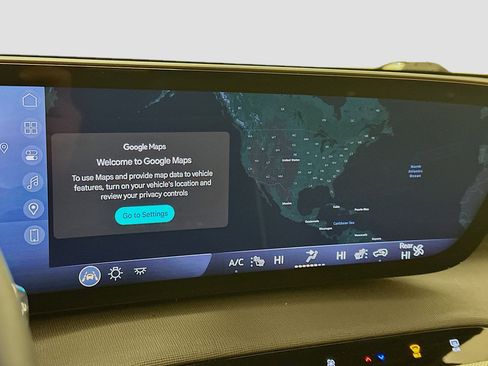 Used 2025 Buick Enclave Preferred image 22