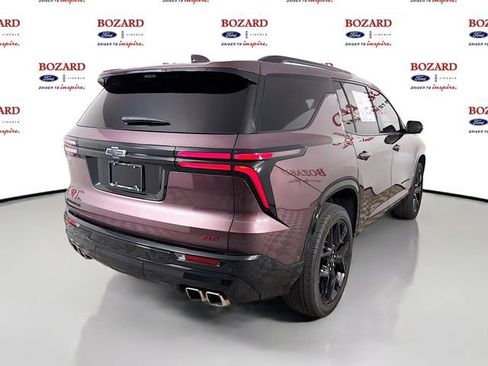 Used 2024 Chevrolet Traverse RS FWD image 8