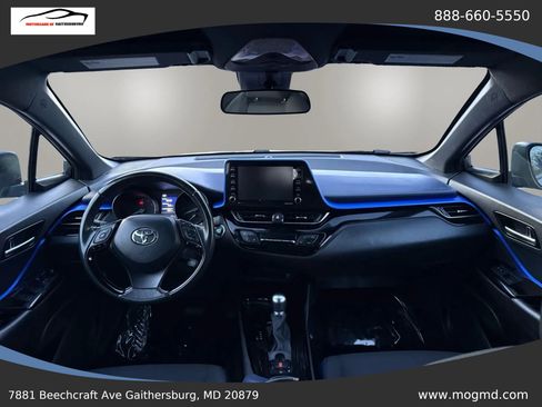 Used 2022 Toyota C-HR XLE FWD image 26