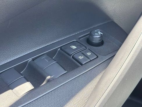 New 2026 Toyota Corolla SE FWD image 19
