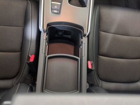 Used 2021 Honda Accord Sport image 28