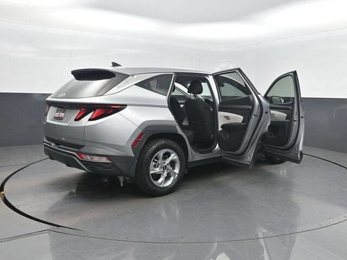 Used 2022 Hyundai Tucson SE image 38