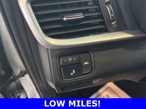Used 2019 Kia Optima EX image 15