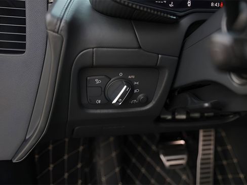 Used 2018 Audi R8 V10 plus image 21