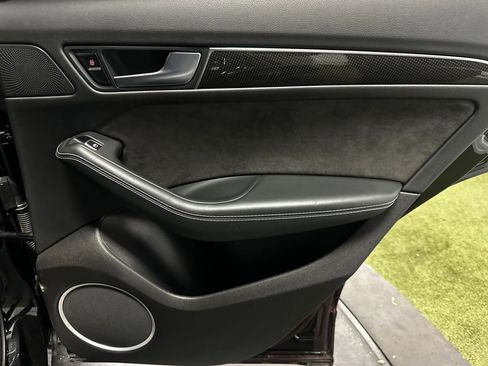 Used 2017 Audi SQ5 Premium Plus w/ Technology Package image 16