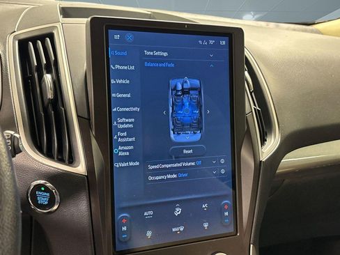 Used 2021 Ford Edge SE image 23