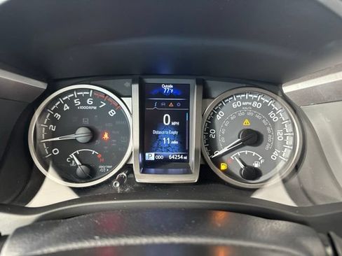 Used 2023 Toyota Tacoma SR5 AWD/4WD image 17