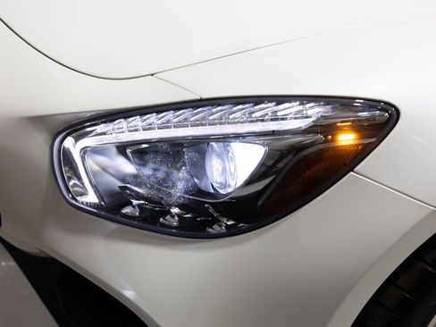 Used 2018 Mercedes-Benz AMG GT Roadster w/ Exclusive Interior Package image 33