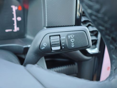 Used 2024 Ford Ranger XLT w/ FX4 Off-Road Package image 19