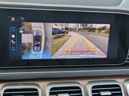 New 2026 Mercedes-Benz GLS 580 4MATIC image 24