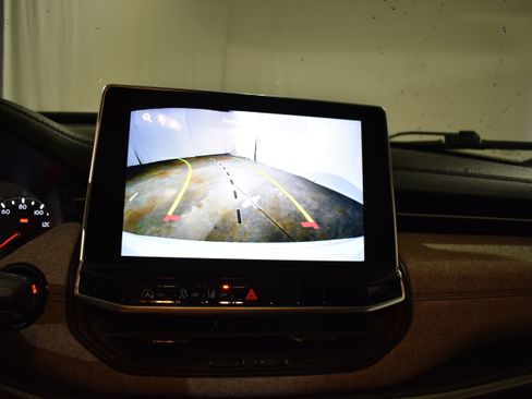 Used 2024 Jeep Compass Sport image 22